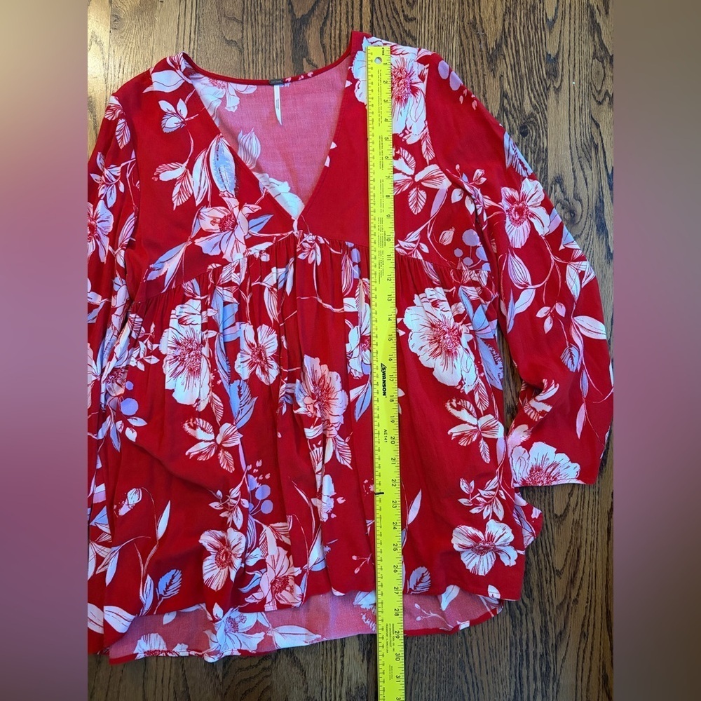 Free People Bella Floral Tunic Top Red White Long Sleeve V-Neck Boho Size S - Picture 7 of 8
